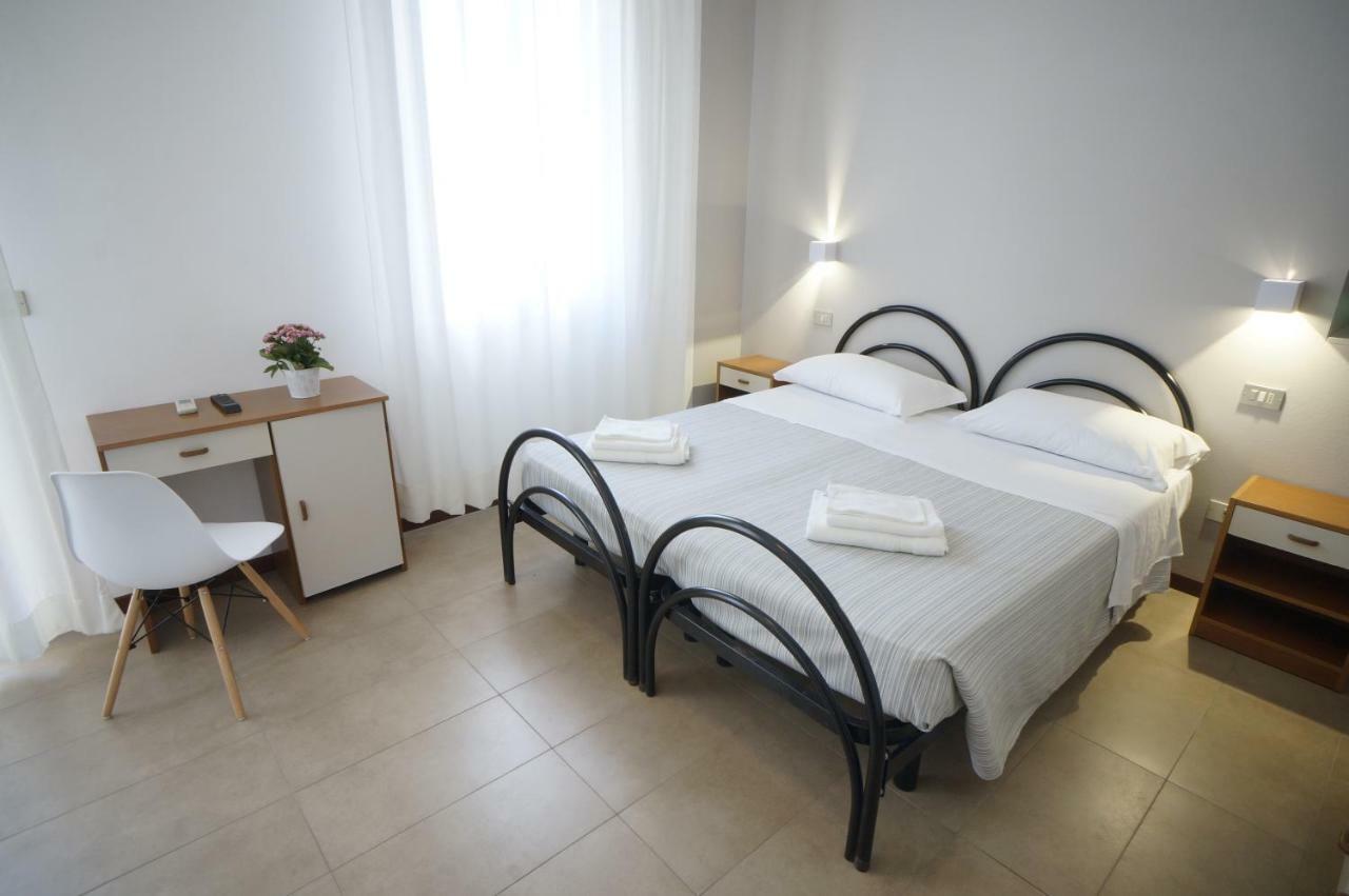 Hotel Mon Pays Rimini Eksteriør bilde